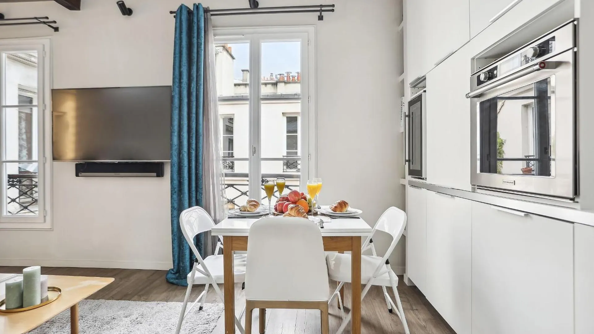 Apartment Eiffel Tower & Champ De Mars - 1br - Cityapartmentstay