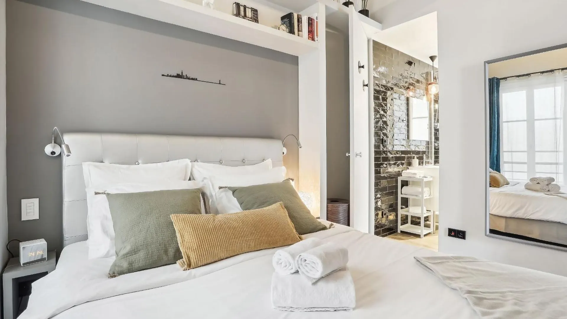 Eiffel Tower & Champ De Mars - 1br - Cityapartmentstay Paris